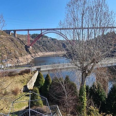 Garabit Hotel Anglards de Saint Flour Buitenkant foto