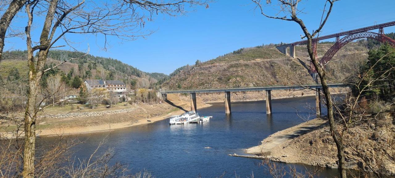 Garabit Hotel Anglards de Saint Flour Buitenkant foto