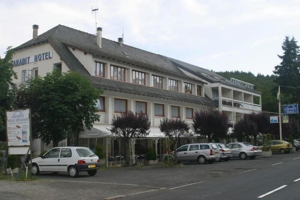 Garabit Hotel Anglards de Saint Flour Buitenkant foto